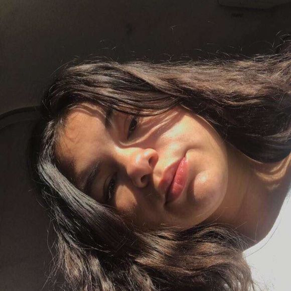 Meet your Posher, Adriana - Picture 1 of 1